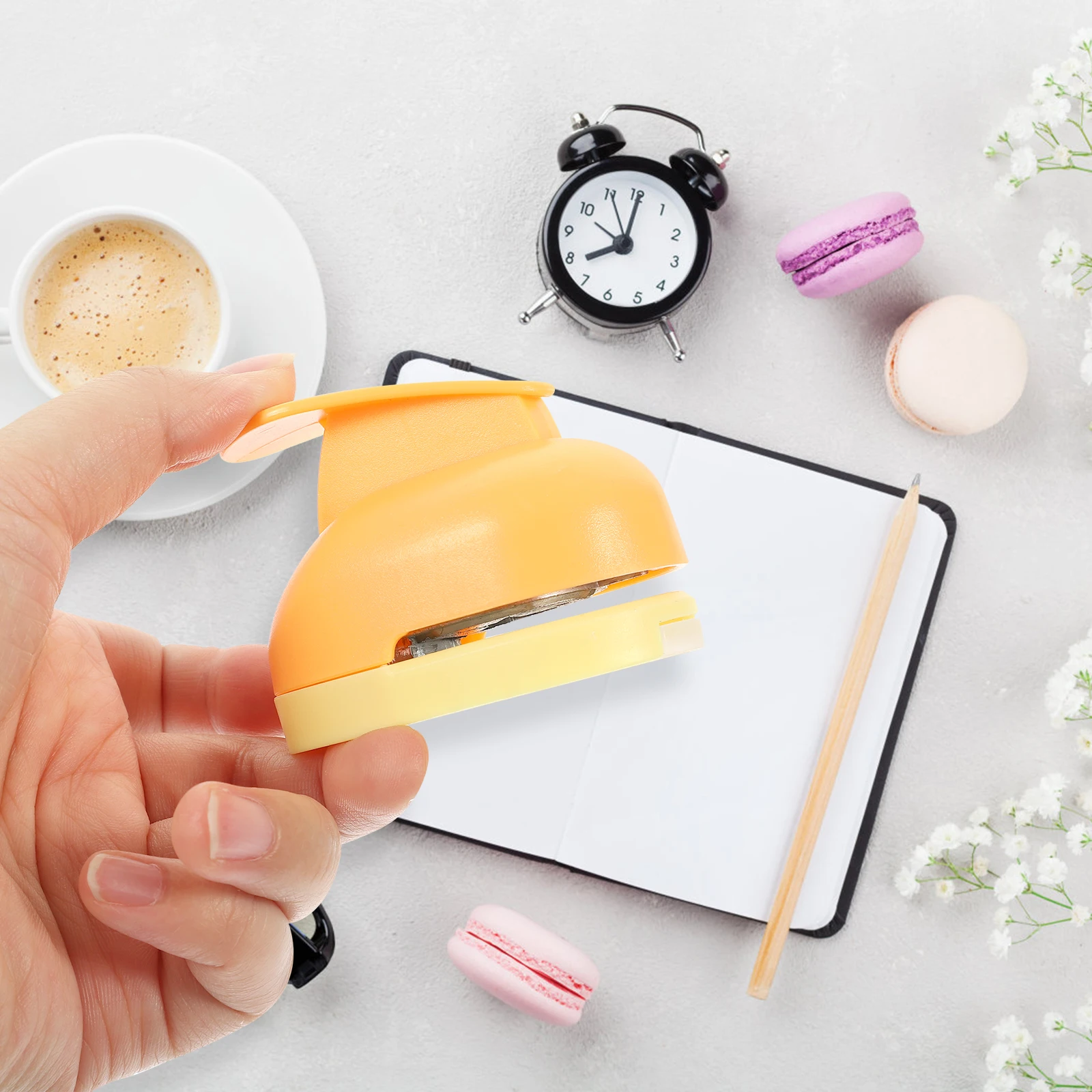 

2Pcs Hole Punch Shape Paper Punchers DIY Crafting Tools Scrapbook Card Making Punch Punchers for Kids Creative Supplies