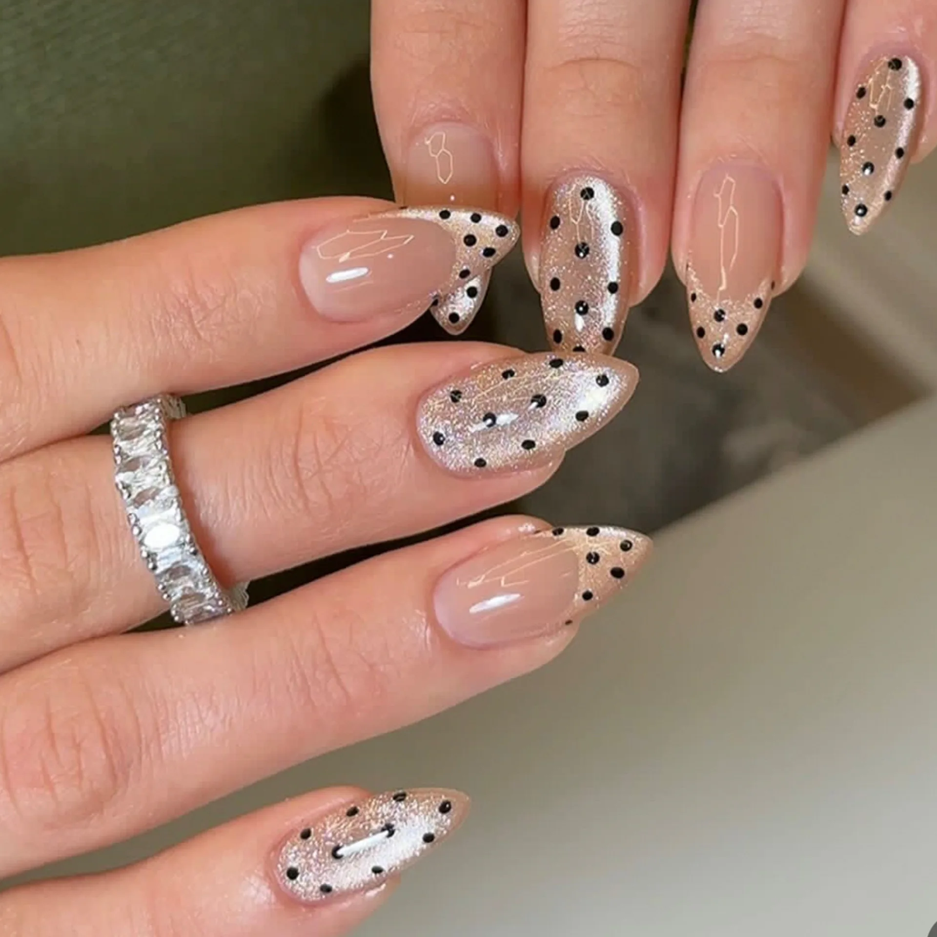 24pcs Cat Eye Almond Press on - Nail Art Cat Eye Simple ulasan dan harga