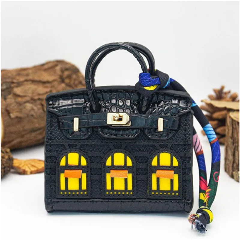 - حقيبة ظهر صغيرة معلقة على شكل منزل إبداعي لسماعات الرأس Airpods 4 Pro 2 Galaxy Buds تحمل عناصرًا صغيرة مع حبل قصير