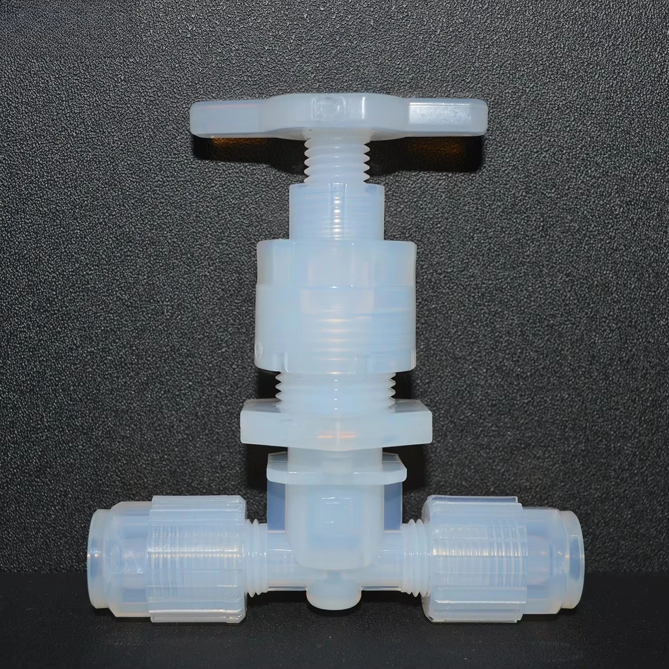 Ultra High Purity Chemical Resistant PFA Injection Molded 2 Way Needle Valve 1/8''-2'' for Semiconductor Applications