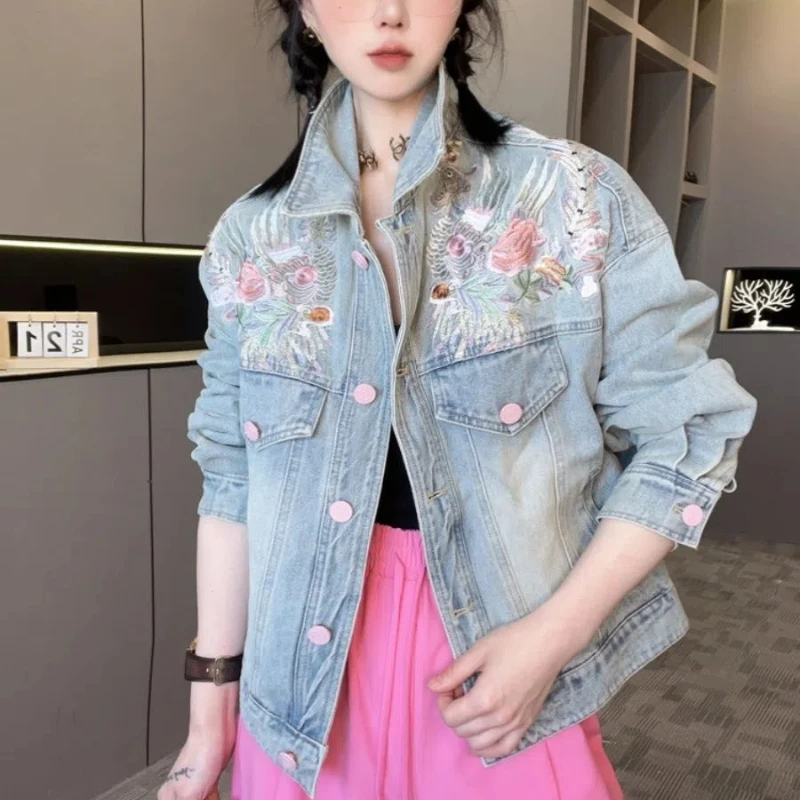 

Новая женская короткая джинсовая куртка в китайском стиле с вышивкой на весну и осень