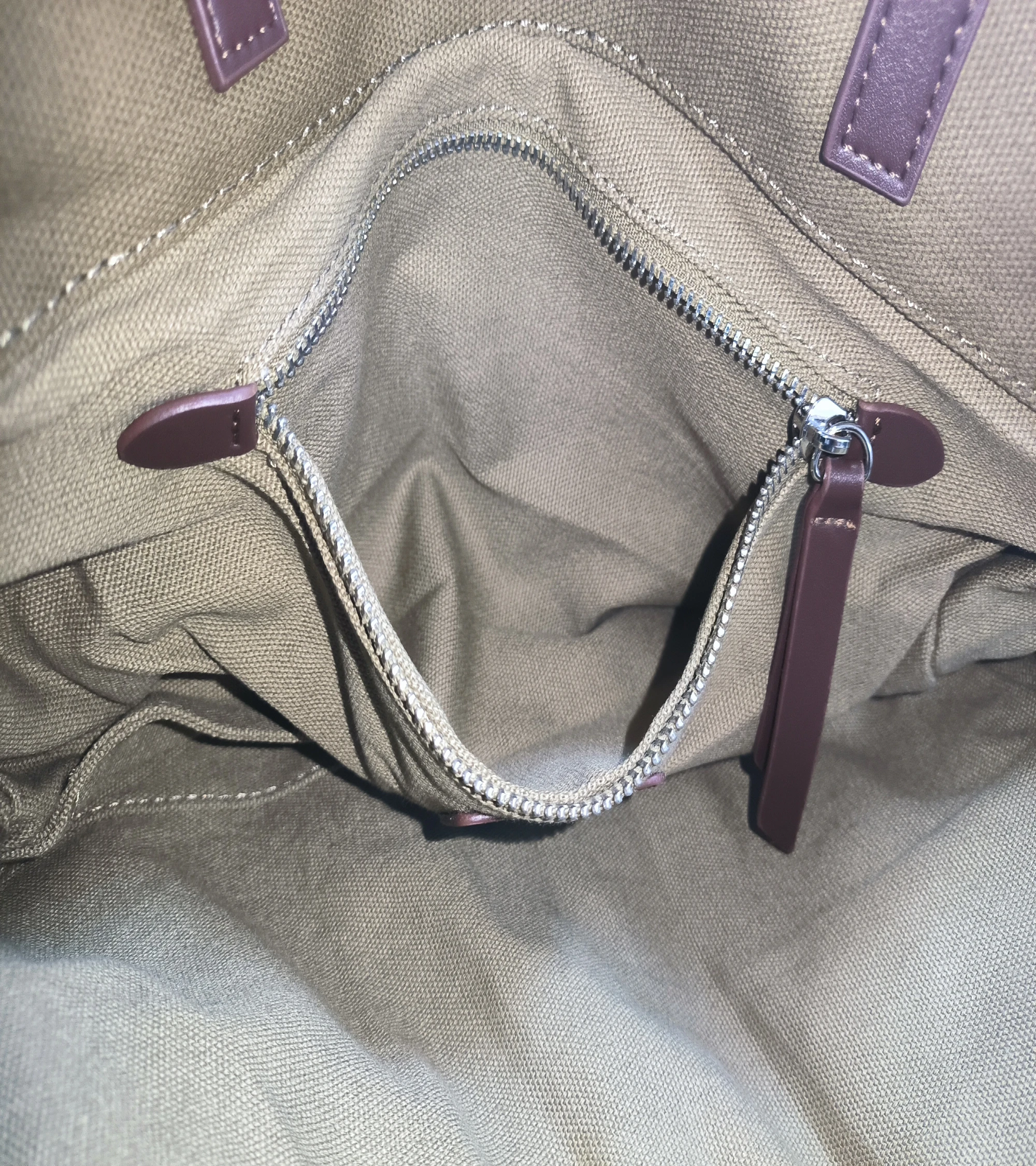 Luxuriöse Canvas-Leder-Mehrfach-Taschen-Tragetasche, Damen-Schultertasche mit Reißverschluss im Vintage-Stil, Motorrad-Biker-Style Handtasche, Leichtgewichtig – Detail 11
