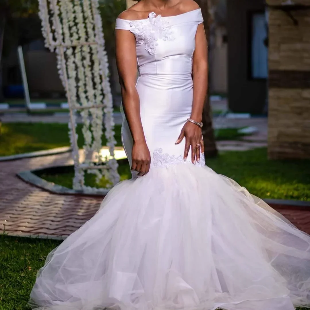 

Customized Factory Sell Taobao African Dresses Mermaid Plus Size Bridal Gowns Off The Shoulder Satin Wedding Vestidos