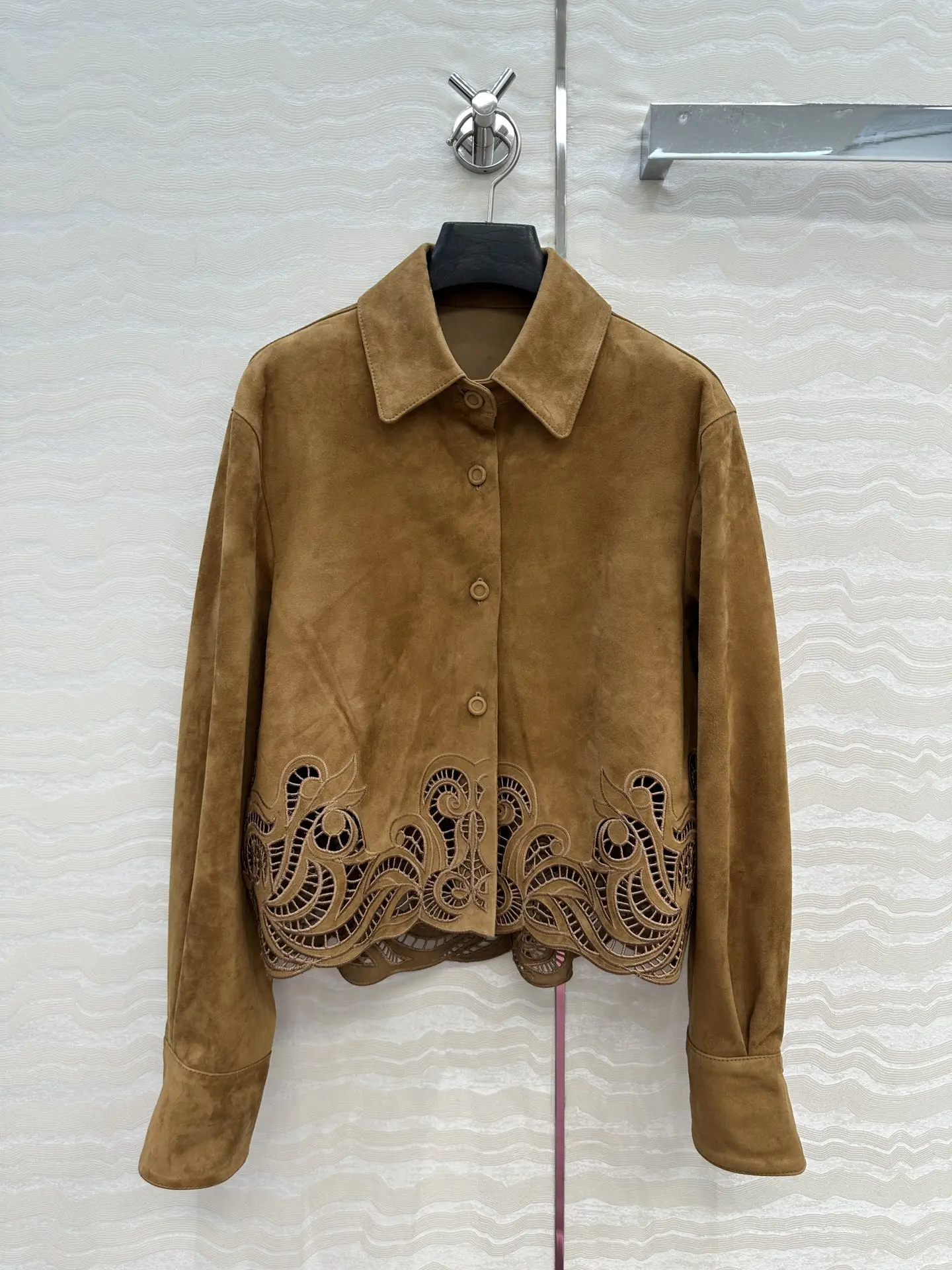 Dames kant borduurwerk suède schapenvacht jas turn-down kraag lange mouw enkele rij knopen vintage damesjas