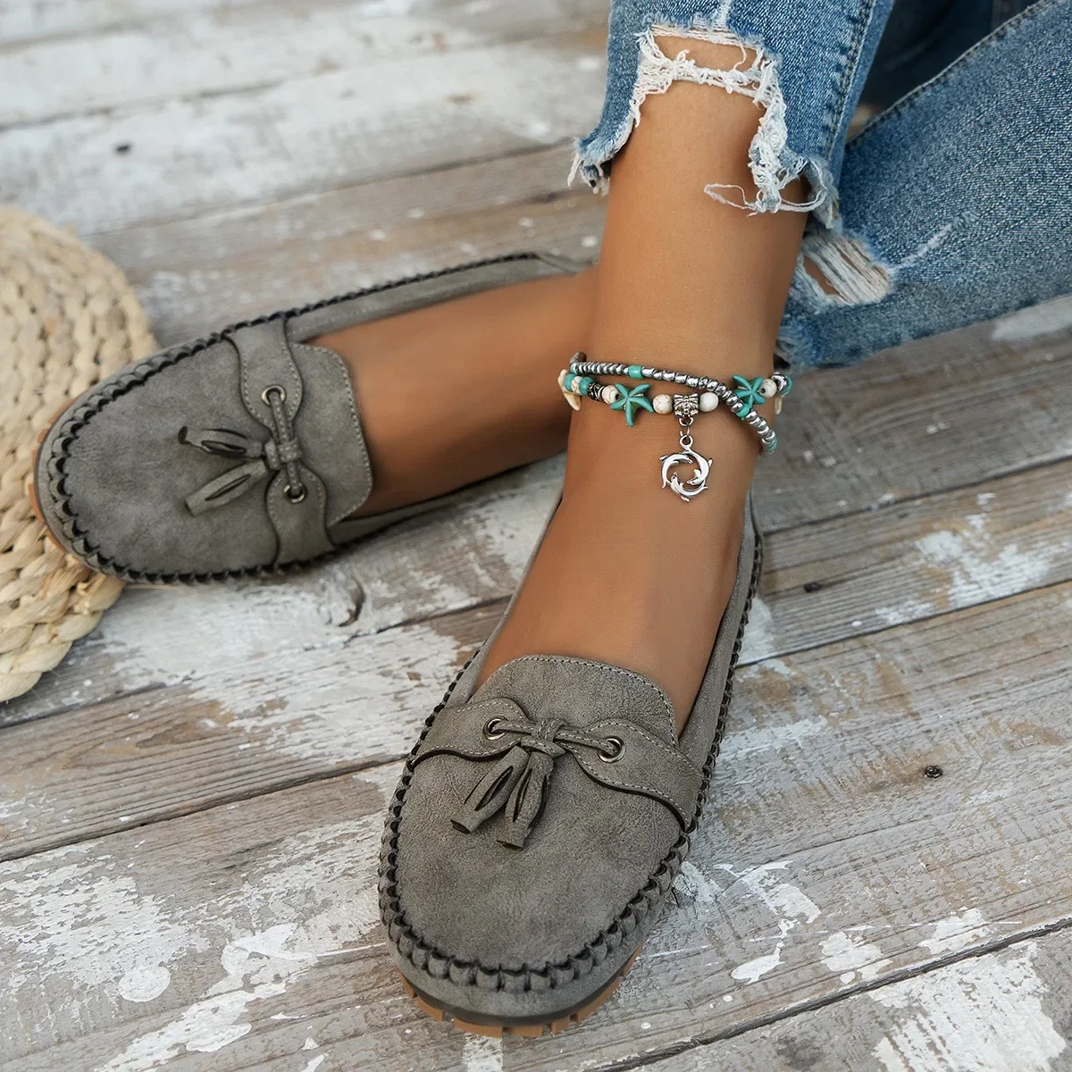 2026 European and American autumn new large size women's flat single shoes loafers