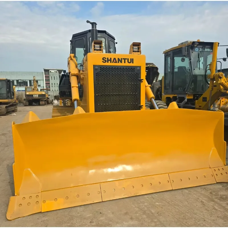 Original D6D Bulldozer Dozer Machine Earthmoving Equipment Second Hand Mining Dozer Cheap Price for Sale Project Work