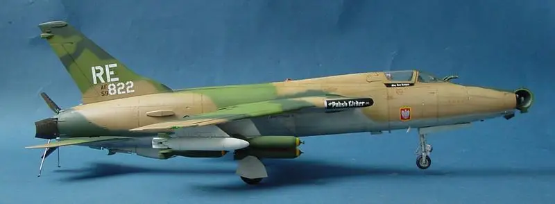

Trumpeter 02201 1/32 US Plane Aircraft Jet Kit F-105D Thunderchief Fighter Model High-Detail Jet Model for Enthusiasts