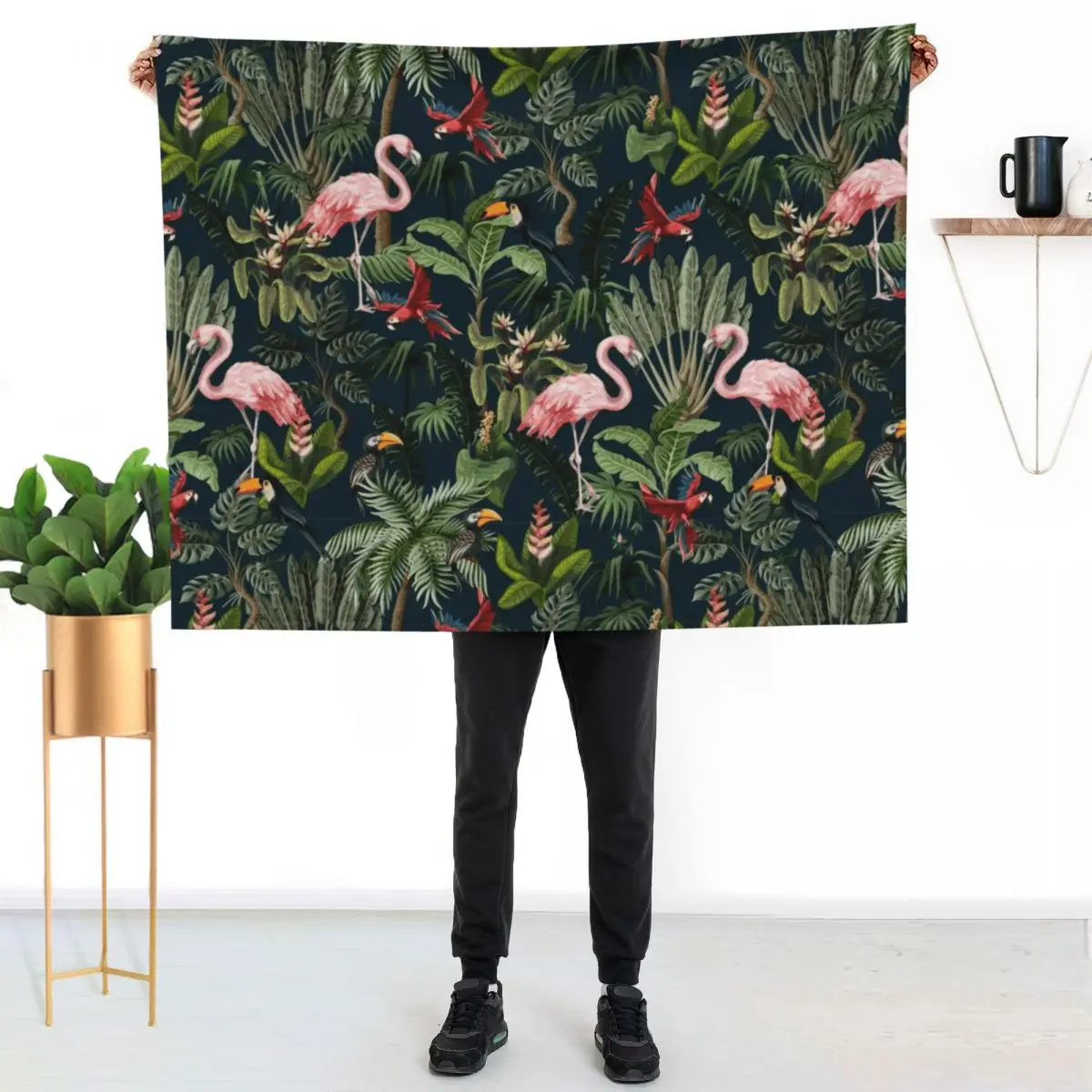 Jungle pattern with toucan, flamingo and parrot Throw Blanket Decorative Sofa for sofa Camping Flannels Sleeping Bag Blankets