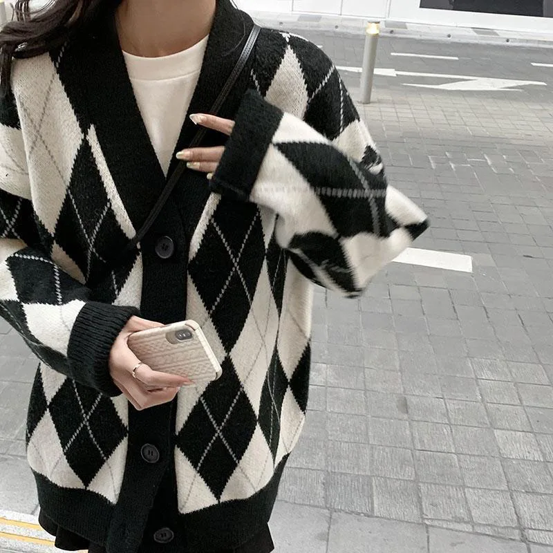 Harajuku Diamond Plaid Cardigan Female Japanese Style Vintage Thicken Knitted Coat Women Wild Single-Breasted V-Neck Cardigans