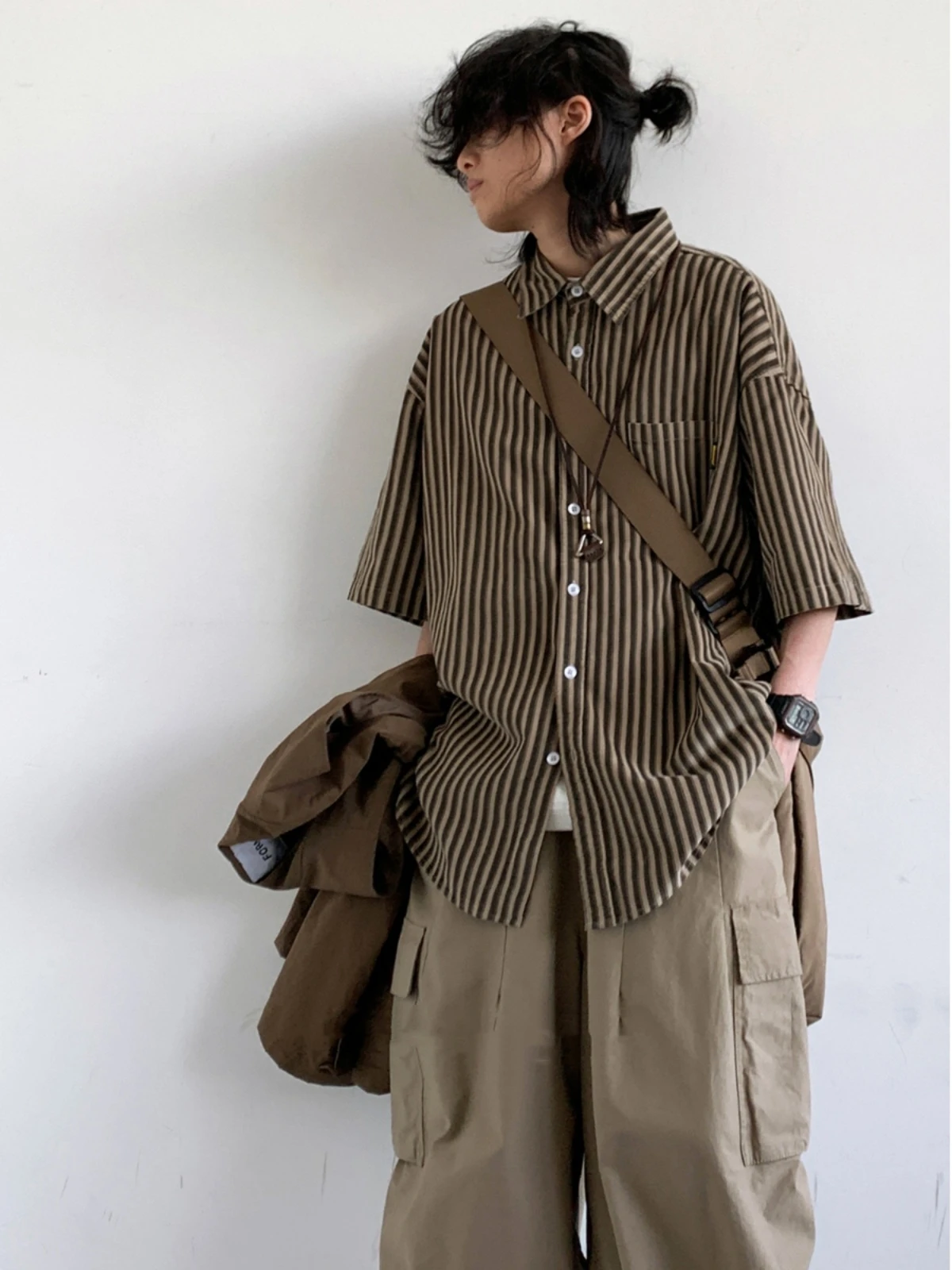 

Retro Japanese Style Cityboy Striped Short Sleeve Shirt Loose Fashionable Summer Casual Workwear for Men Youth Summer Shirt
