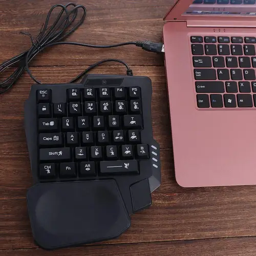 Imagen 2 del producto Teclado portátil USB de una sola mano, teclado luminoso ultrafino con una sola mano, Teclado mecánico para juegos por cable de 35 teclas, PC de escritorio