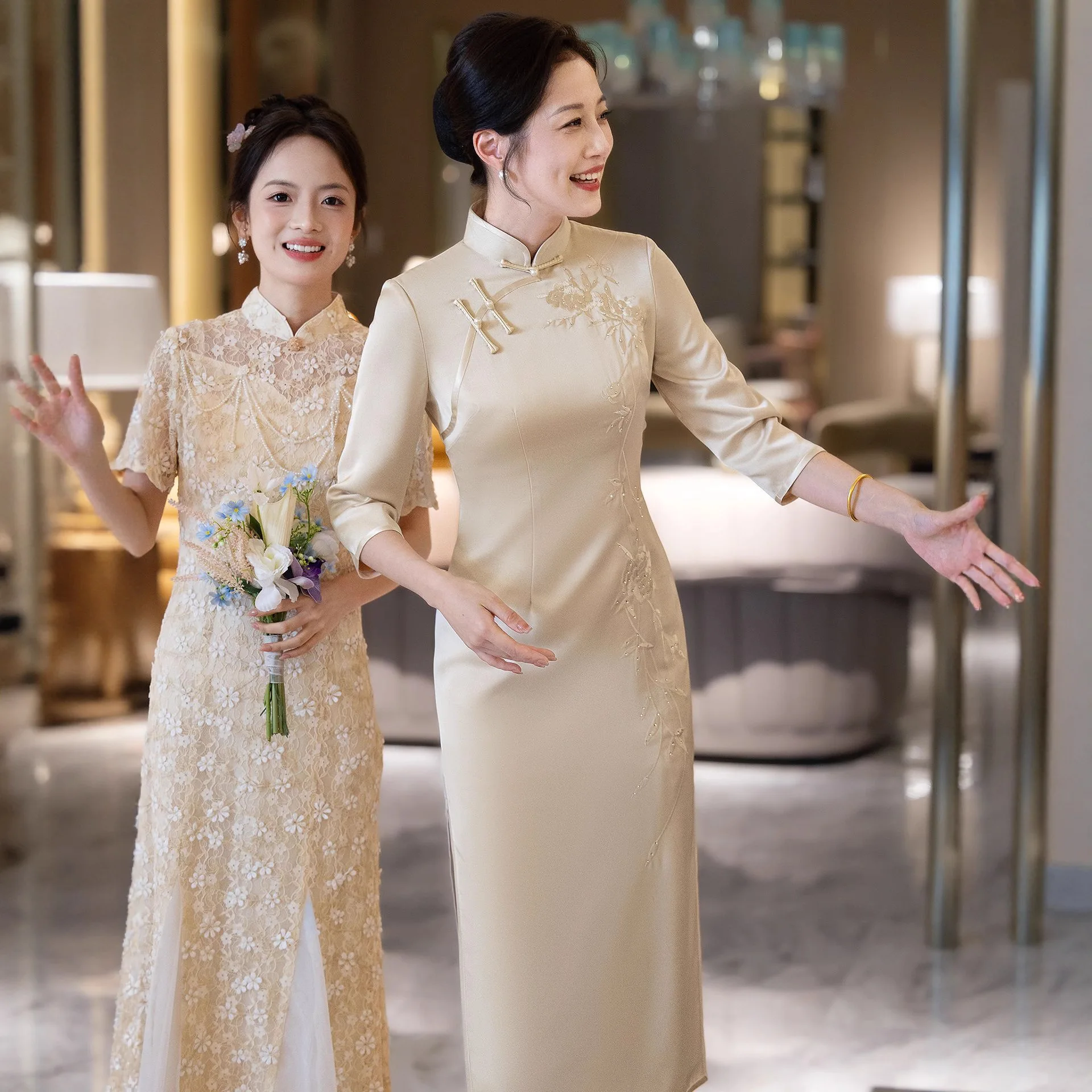 

Yourqipao Chinese Traditional Champagne color cheongsam Women Embroidery Mother Of The Bride Qipao Wedding Guest Dress