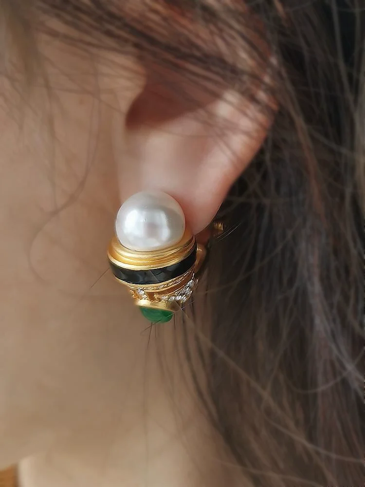 

Brass Green Stone Zirconia Faux Pearl Horn Earrings Women Jewelry Punk Party T Show Gown Runway Korean Japan INS