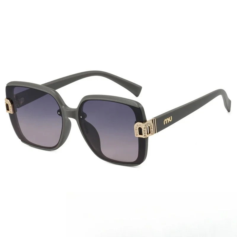 

2025 Luxury Polarized Sunglasses Women - Fashion UV400 Street Style Shades Trendy Photographer Look