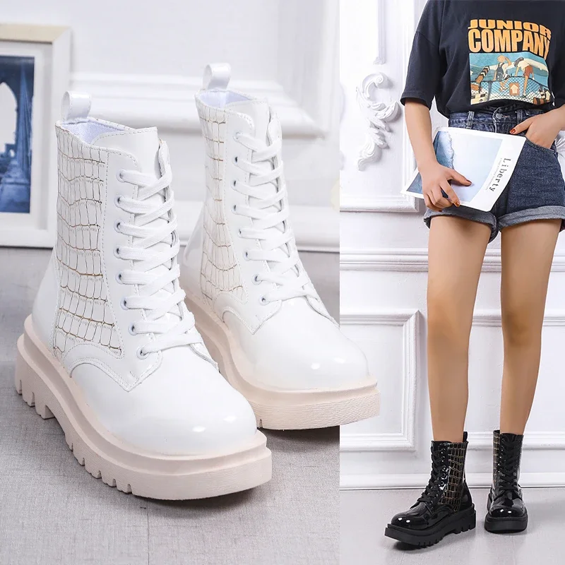 Shoes Female 2023 New High Quality Women\'s Boots Comfortable Round Toe Platform Boots Winter High Top Lace-up Motorcycle Boots