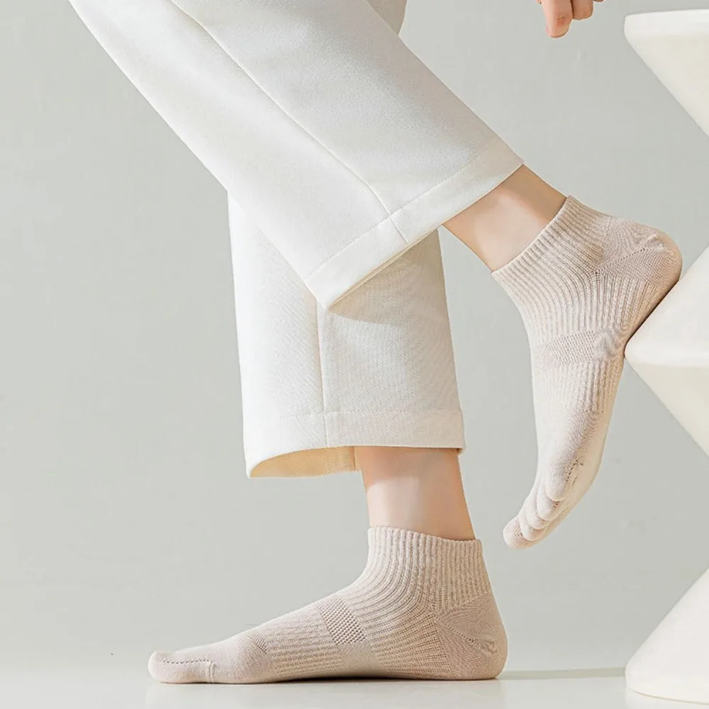 1 Pair Cotton Five Fingers Socks with Separate Fingers Anti-slip Low Cut Ankle Socks Solid Color Breathable Toe Socks Summer