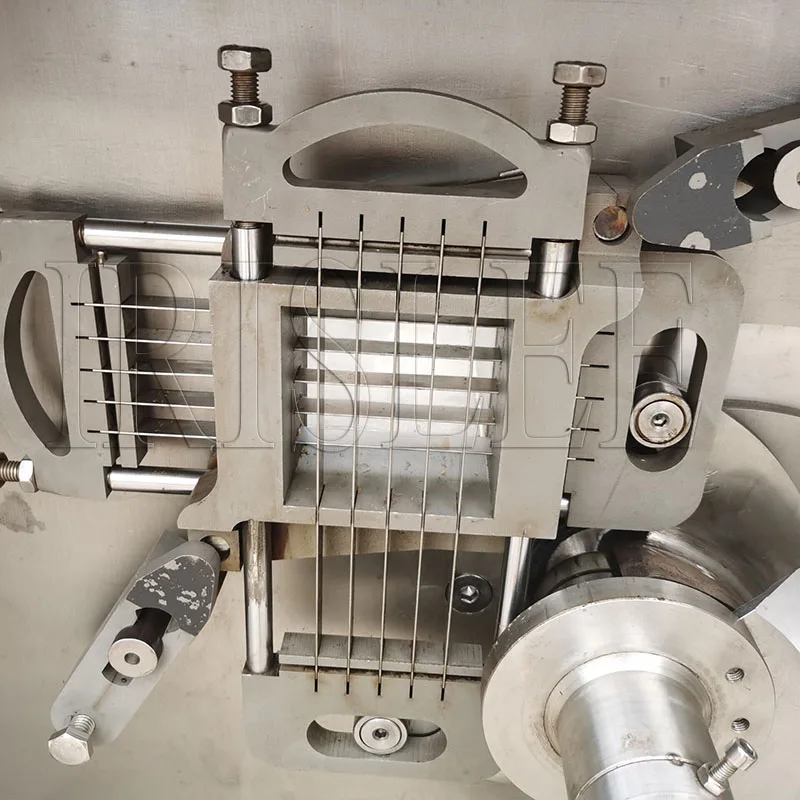 전기 고기 큐브 커터 생선 다이싱 상업용 고기 및 뼈 절단기 자동 쇠고기 큐브 치킨 고기 절단기