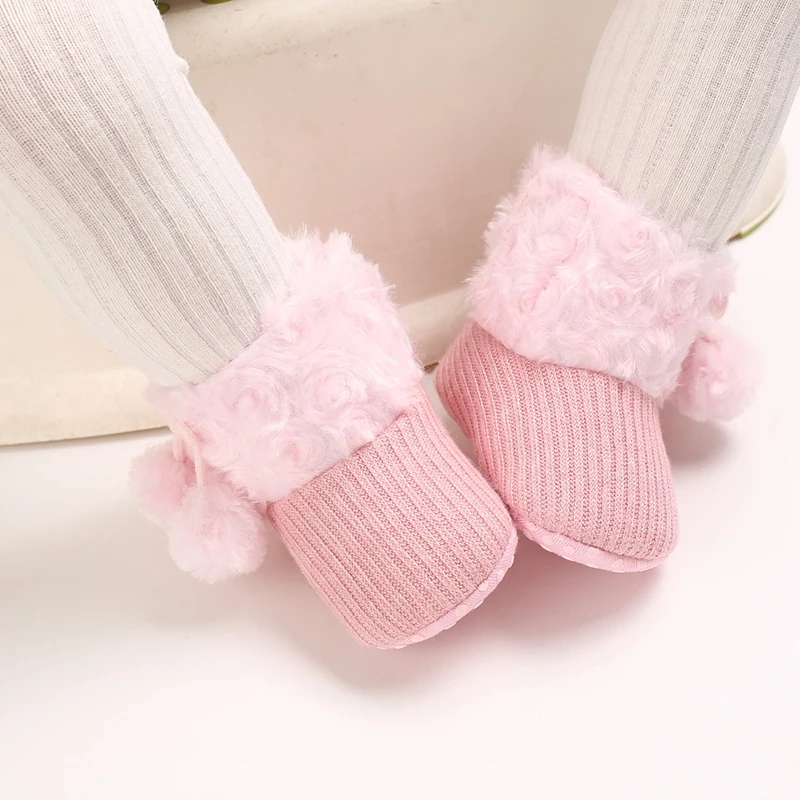 Autunno e inverno bambino peluche scarpe di cotone caldo spesso 0-18 mesi stivali antiscivolo comodi con suola morbida