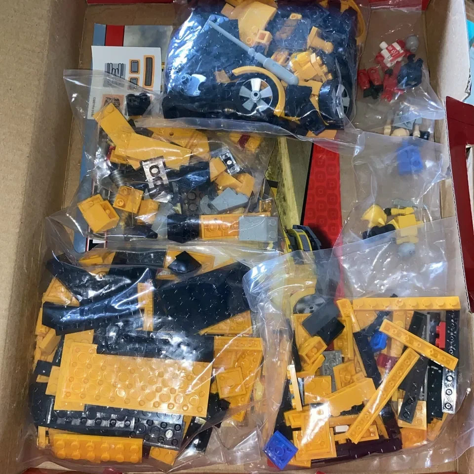 Hasbro Kreo Kre-O Transformatoren Hommel 36421 Gebouw 335 Stukken 3 Kreons 36421