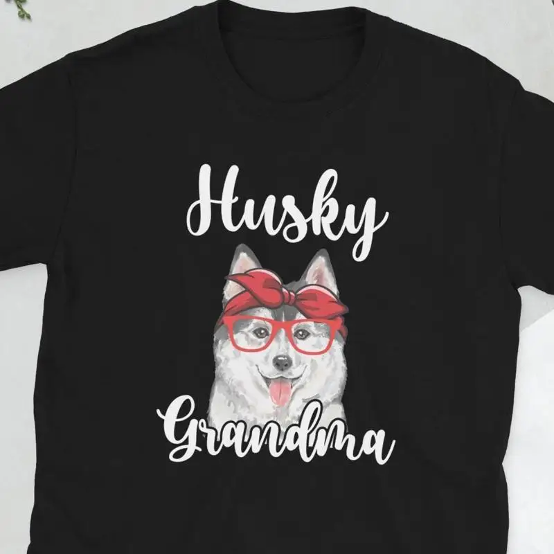 Proud Husky Grandma Of A Grandmother s T Shirt