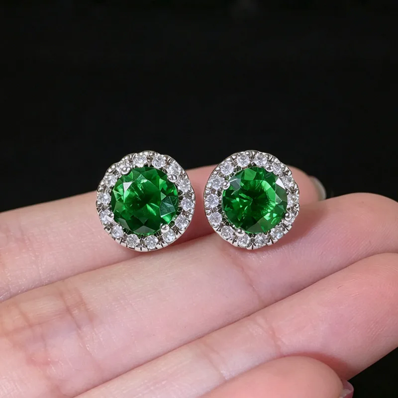 European and American High-end Earrings with Shiny Geometric Zirconia, Elegant and Generous Women's Jewelry and Accessories