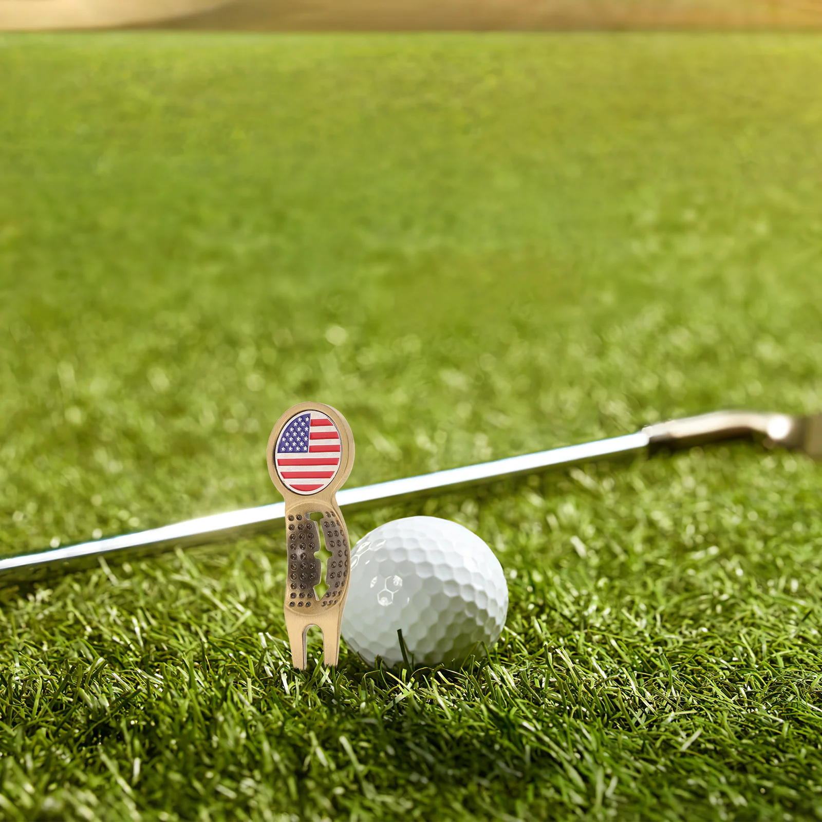 Golf Divot Repair Tool Ball Marker Compact Design for Precise Lawn Maintenance Outdoor Golfing Essential Equipment