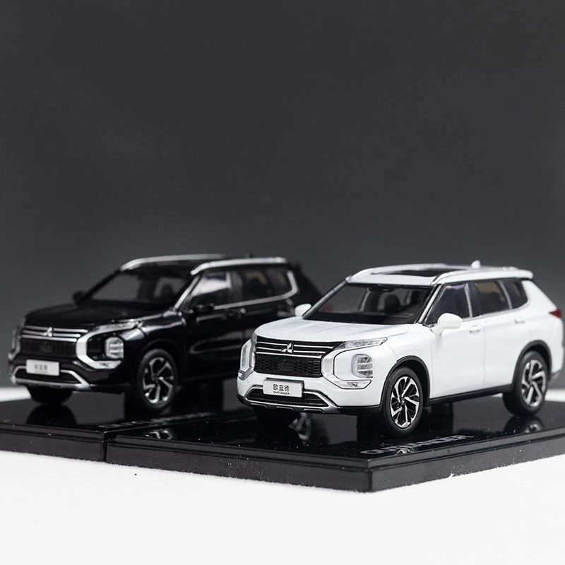 

Diecast Original 1:43 Scale OUTLANDER 2023 SUV Simulation Alloy Car Model Static Display Collectible Gift Decoration Souvenir