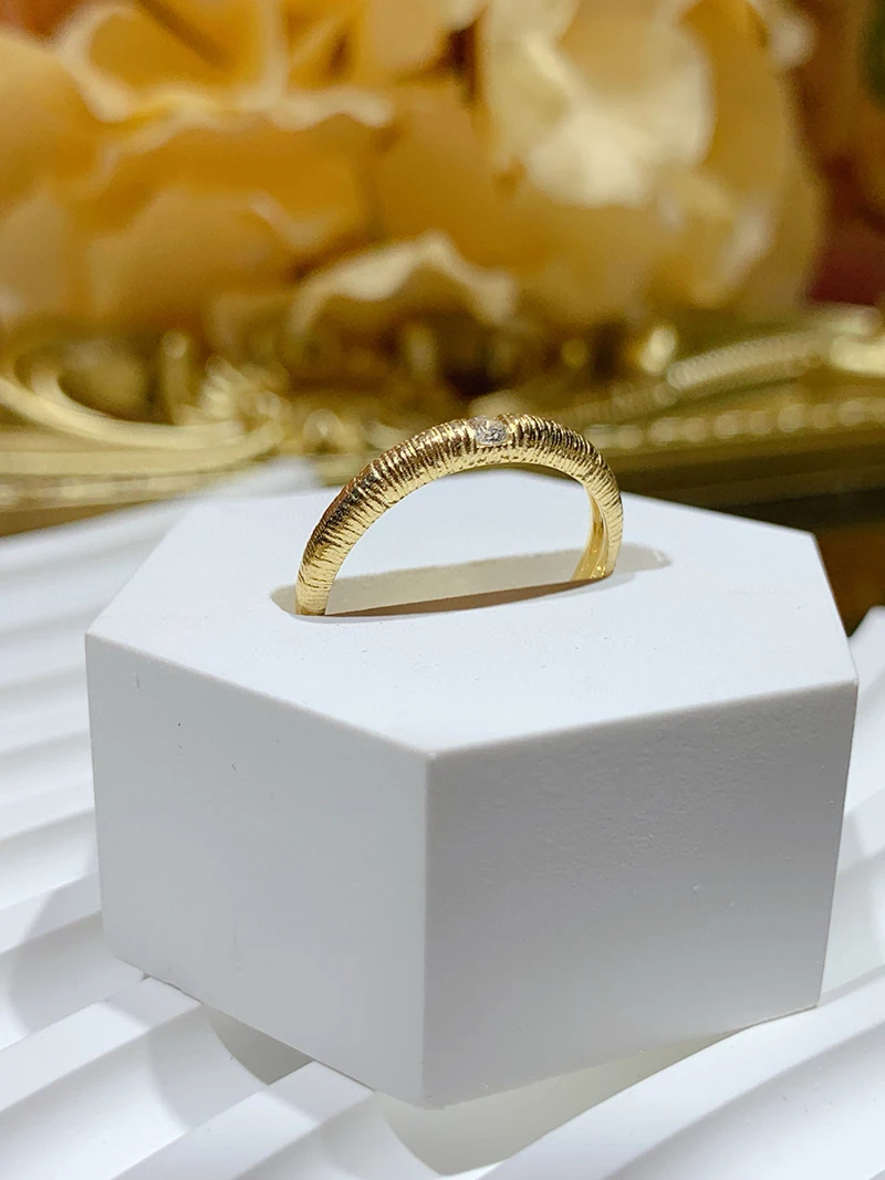 LUOWEND 100% 18K Yellow Gold Rings Vintage INS Style Real Natural Diamond Engagement Ring for Women High Wedding Jewelry