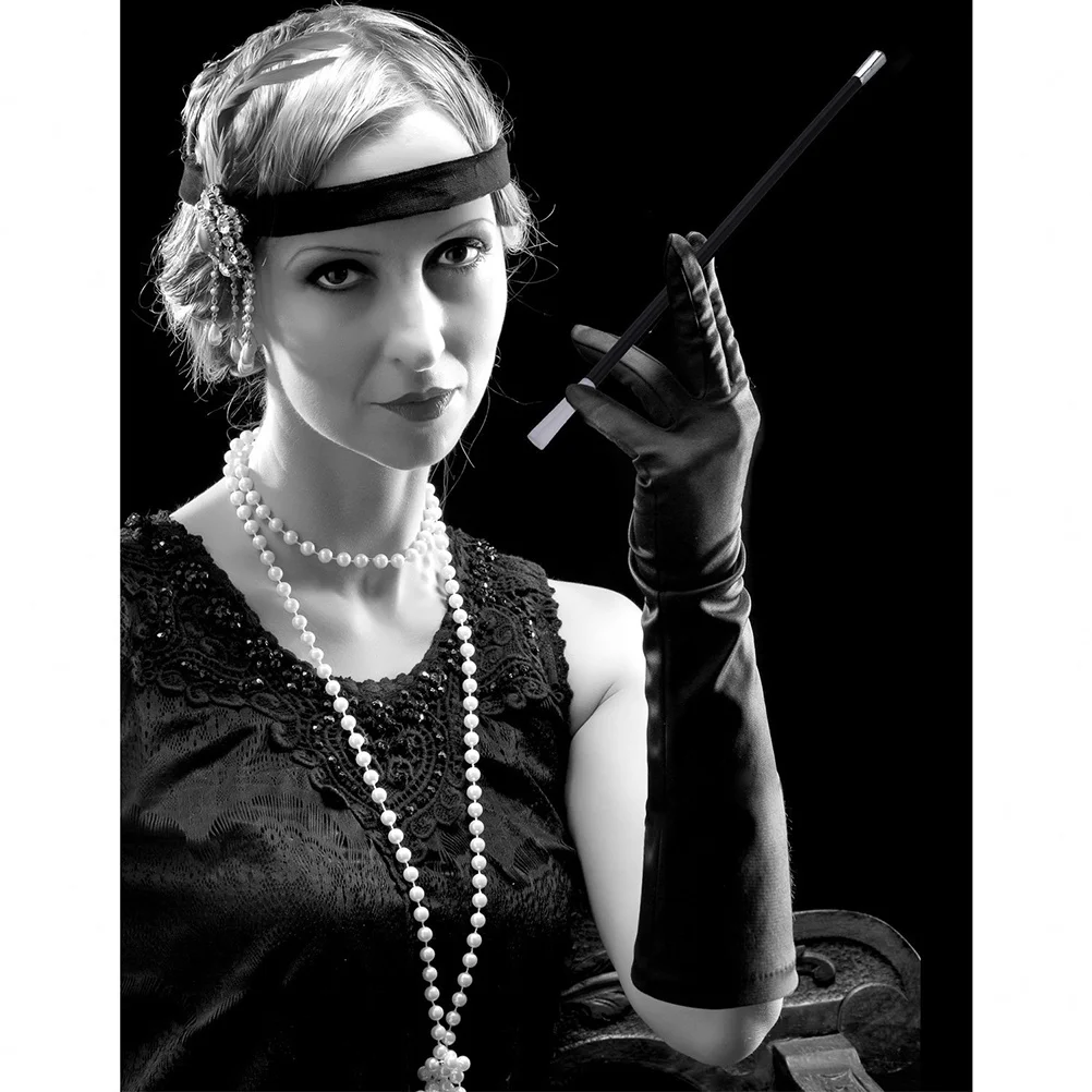 Conjunto de acessórios de fantasia dos anos 1920, colar de pérolas, luvas pretas, porta-cigarro, vintage, flapper, festa, baile de formatura