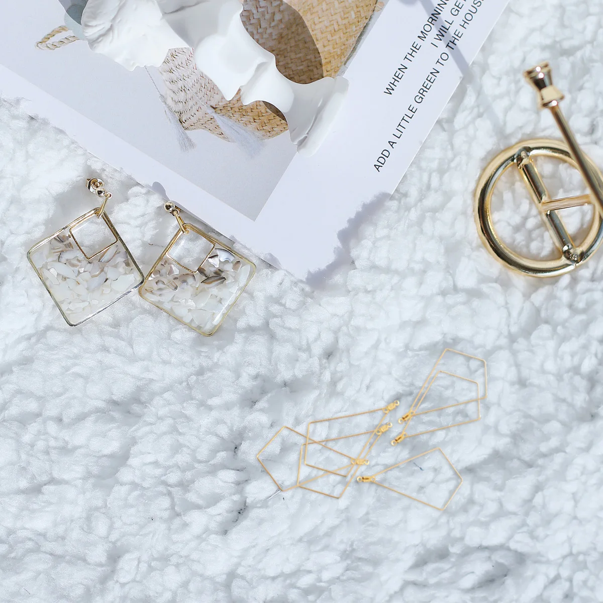 

50 шт., компоненты-кольца для сережек, геометрическая нержавеющая сталь, двойное отверстие, треугольная форма бриллианта, идеально подходит для DIY, украшения для ушей, бисероплетения