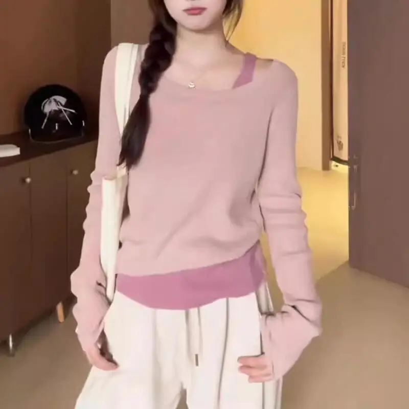 

Knitted bottoming shirt women fake two-piece long-sleeved T-shirt design, stylish off-shoulder tops, autumn winter new style
