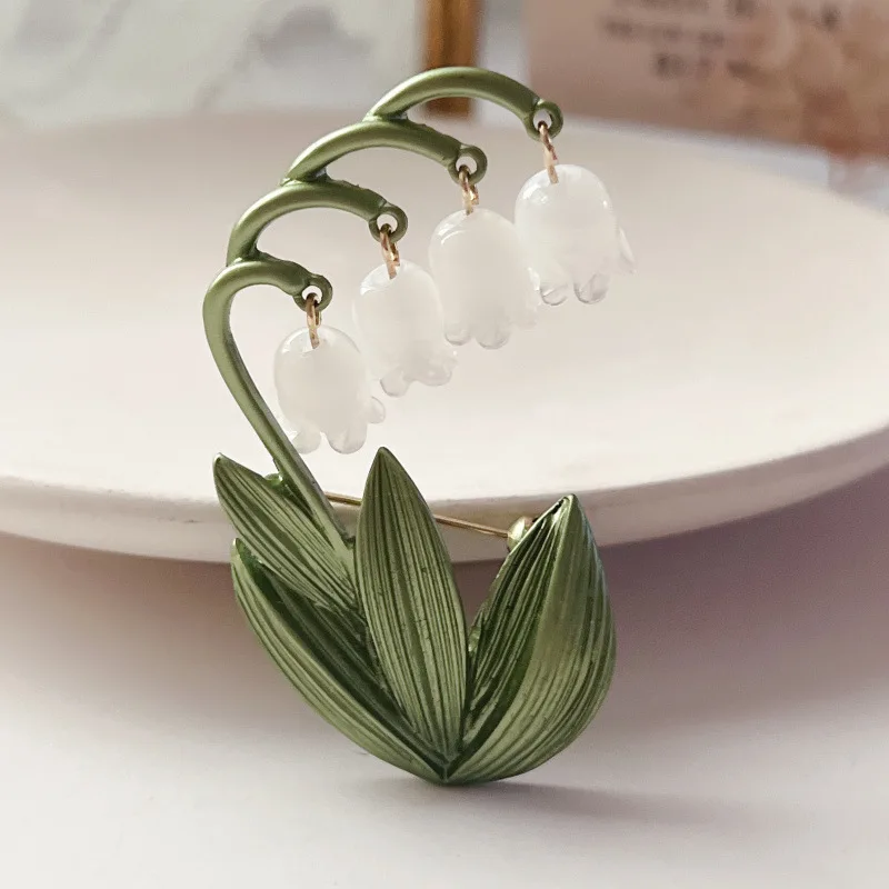 Designer New Pastoral Style Temperament Lily of The Valley Pearl Brooch Lily of The Valley Green Leaf Plant Jewelry Accessories