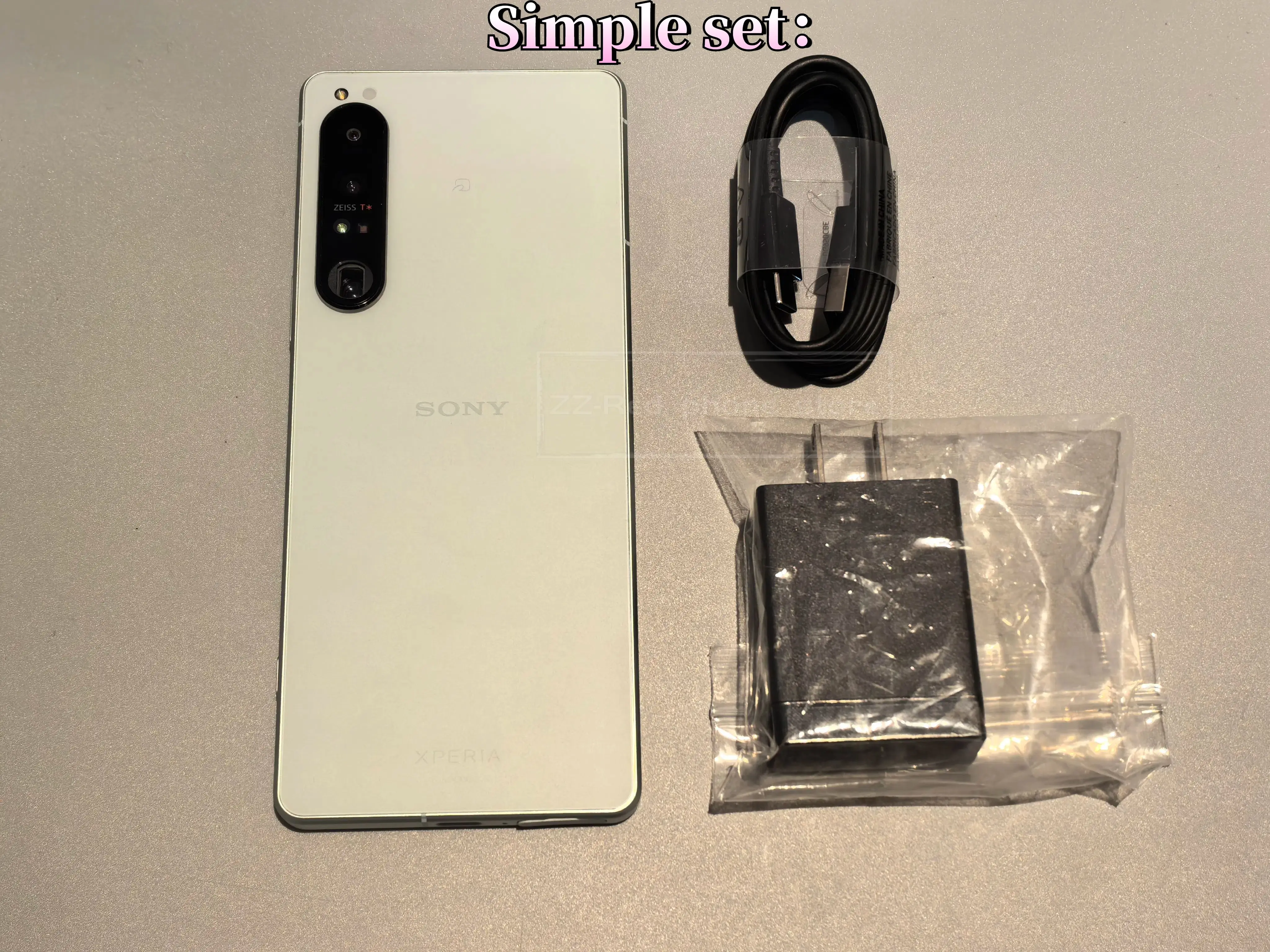 SONY Xperia 1 Ⅳ パープル 256GB＋alumania®セット Amazon | 【整備済み品】 Sony Xperia 1 IV docomo 256GB パープル