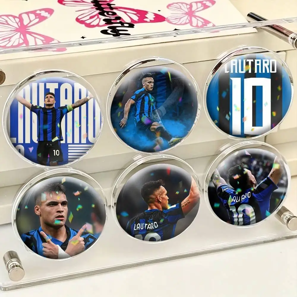 Lautaro Martinez  25mm 32mm 44mm 58mm 75mm Brooches Badges Pins for Accessories Gift