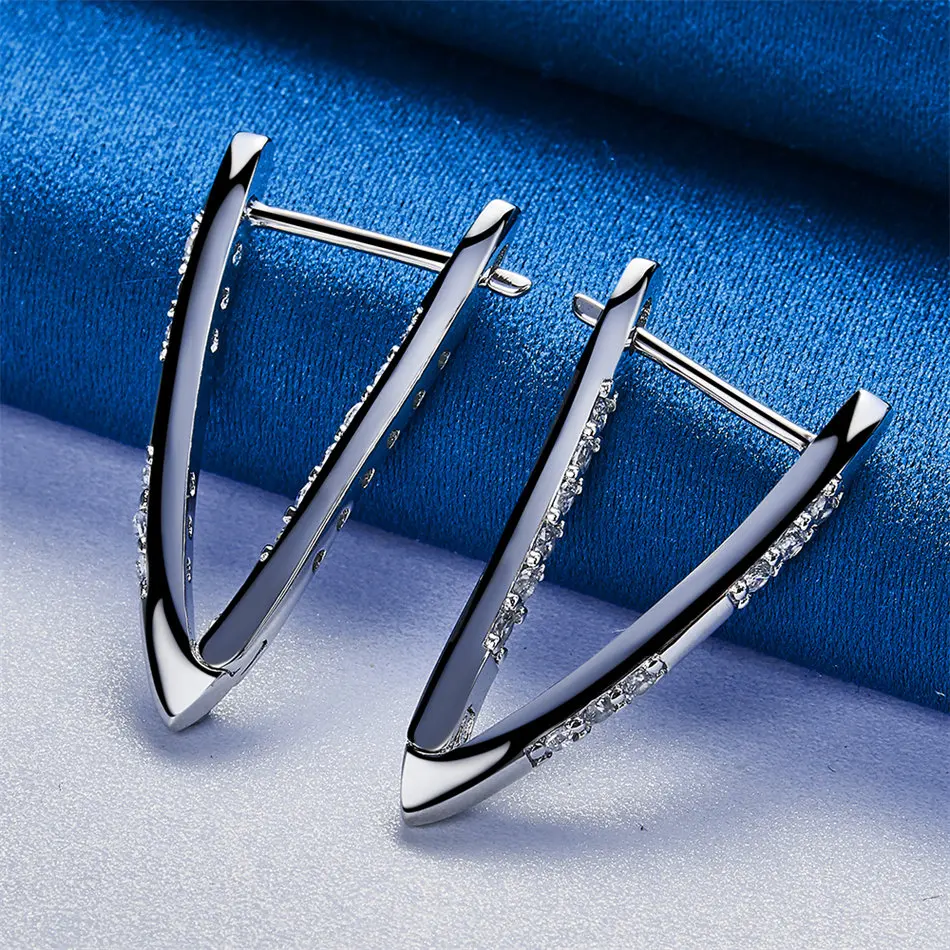 Elegant 925 Sterling Silver Beautiful 25mm V Shape Zircon Earrings for Women Fashion Jewelry Party Favors Wedding Accessories