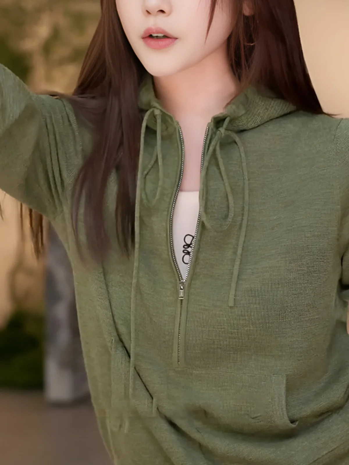 

Новая женская вязаная кофта свободного кроя с воротником на молнии и капюшоном в корейском стиле для осени и зимы