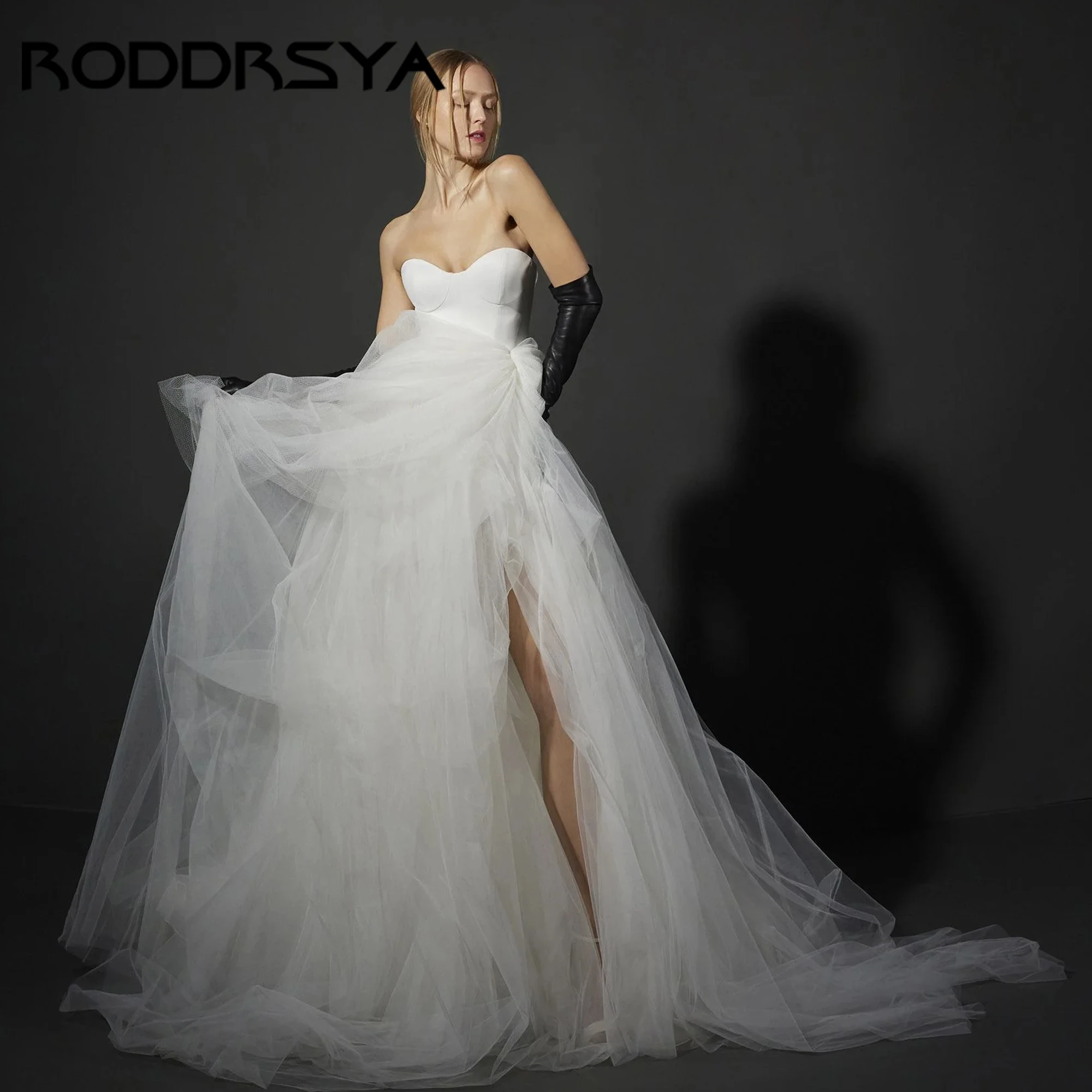 

Luxury Princess Satin Wedding Dress For Woman Sweetheart Sleeveless Backless Sexy Wedding Gown Vestido De Novia 2025 Customized