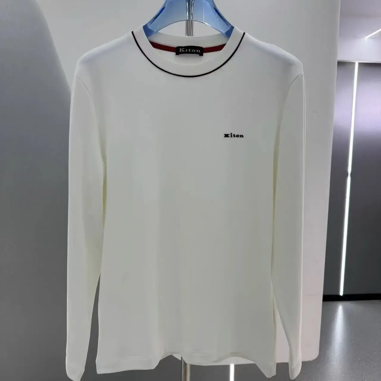 

Kiton Italy Crew Neck Long Sleeve Casual Fashion Embroidery Solid Color T-Shirt 25aw