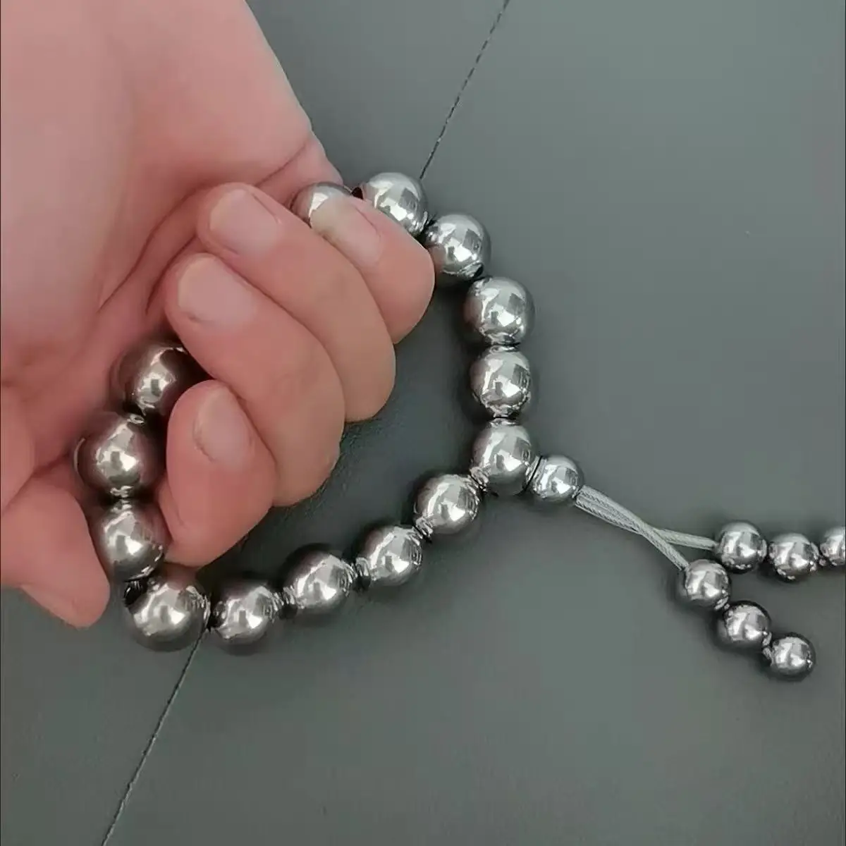 Outdoor Portable EDC Creative Stainless Steel Bracelet Car Emergency Window Breaking Tool