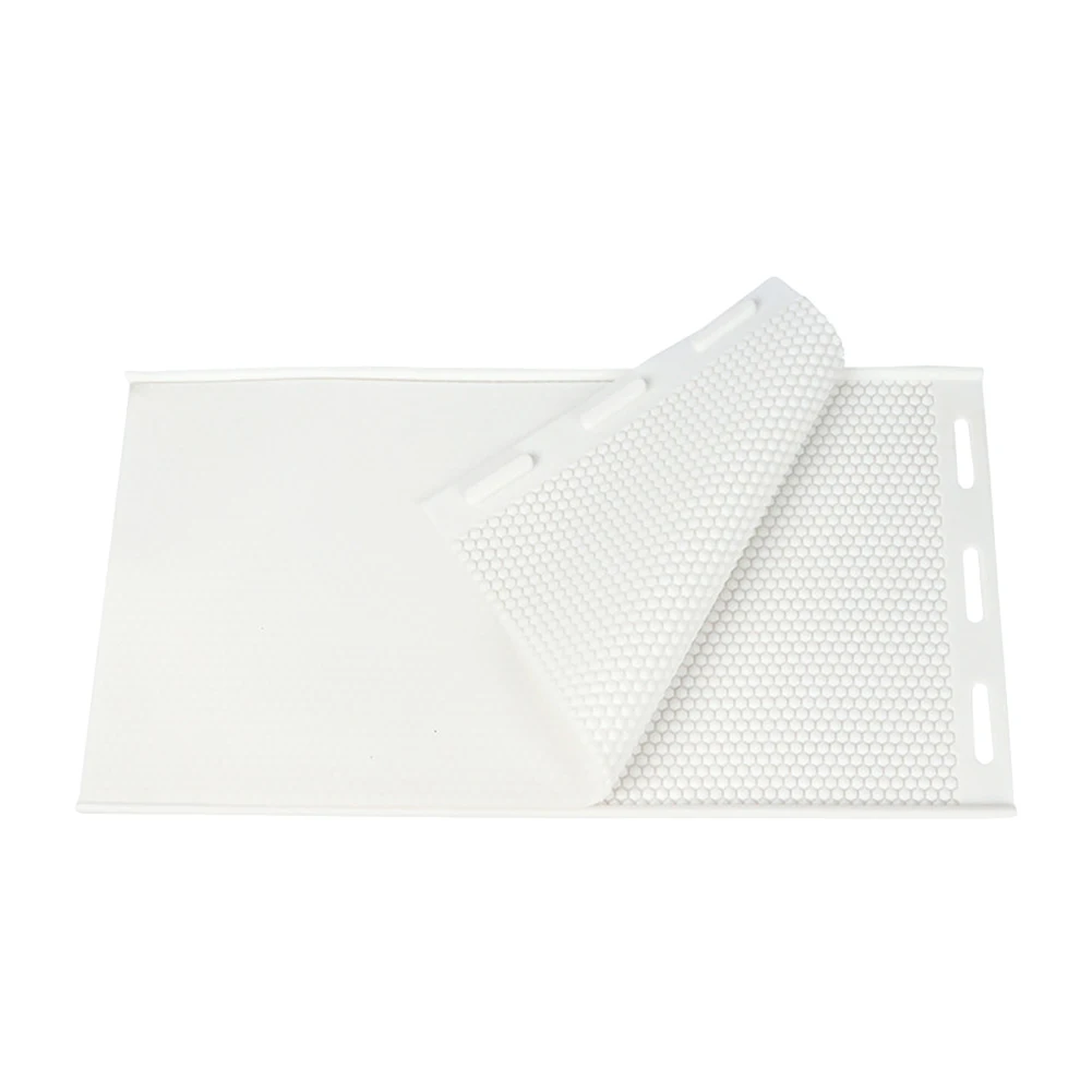 

2pcs Beeswax Foundation Press Mold Soft Silicone Bee Hive Basis Press Sheet Mould Reusable Lightweight Practical Beekeeping Tool