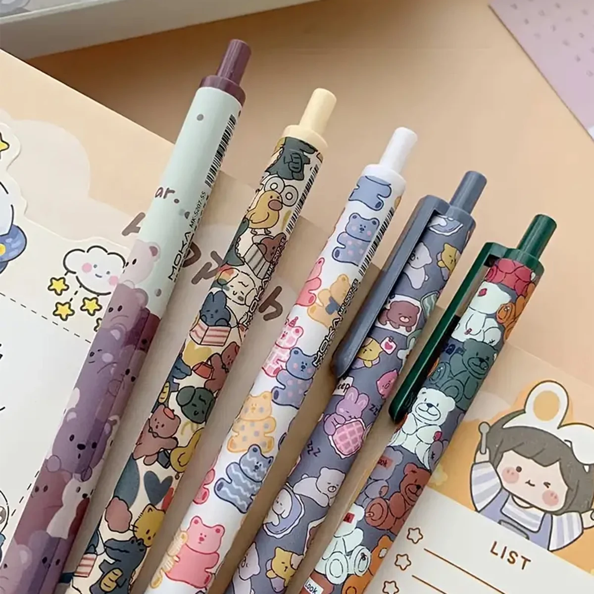 6pcs Cute Bear Print Gel Pens, 0.5mm ST Tip Black Ink, Retractable Pens for Students & Journaling