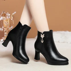 9 cm Wygodne, miękkie, skórzane, ciepłe buty zimowe dla kobiet Platforma Botas 2024 Block High Heels Ankle Boots for Office Mom Model