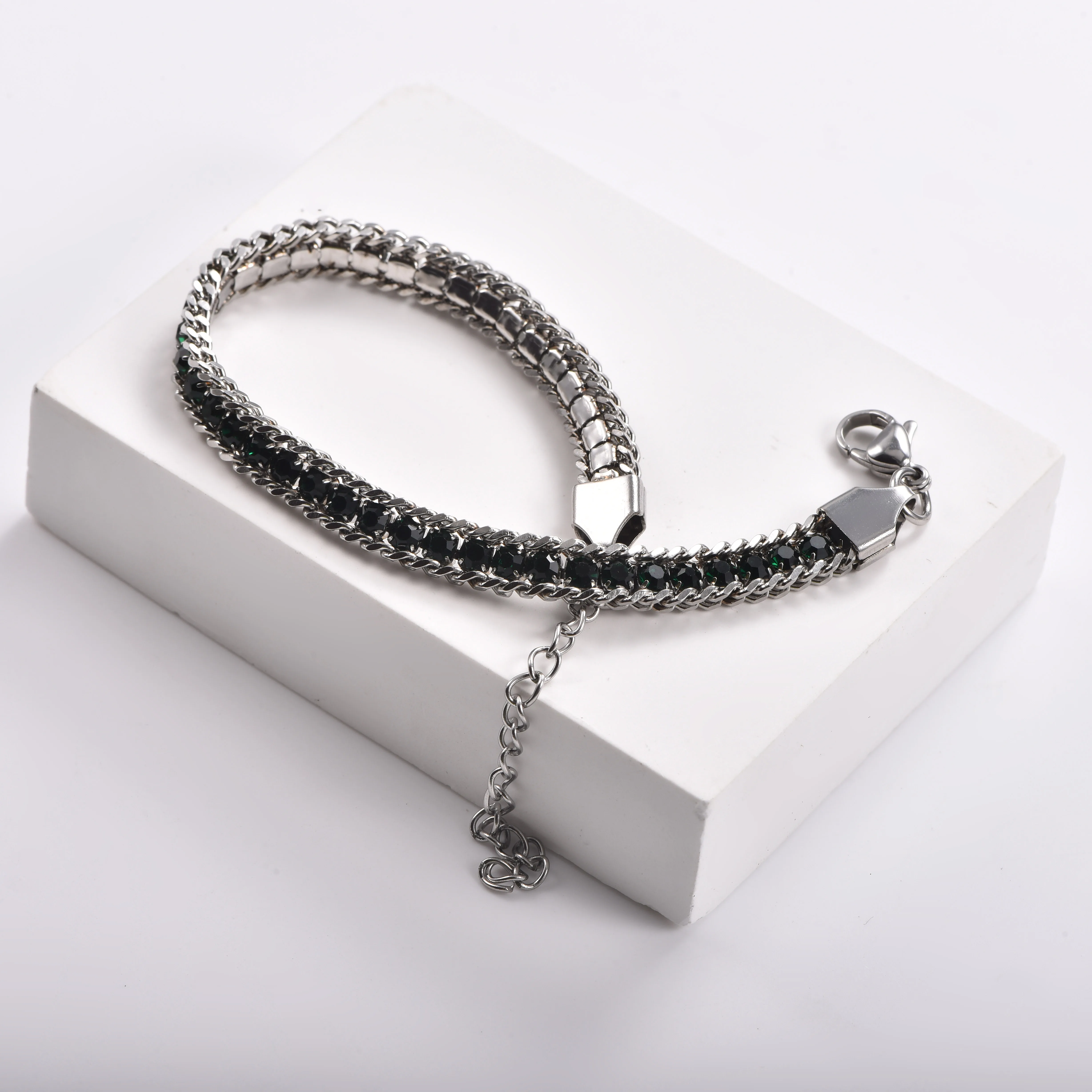 Edelstahl-Strass-Kubaner-Kettenarmband für Damen und Herren, Buntes Kristall-Verstellbares Gliederarmband, Modisches Schmuckgeschenk – Detail 2