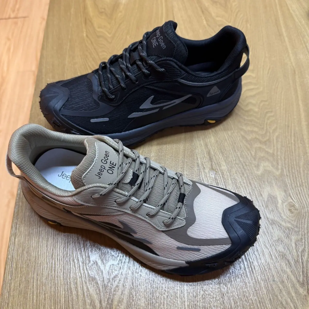 2025 New Outdoor Mens Trail Running Shoes Lightweight Breathable Sneakers Mens Wear-resistant Slip-resistant Hiking Shoes Nice
