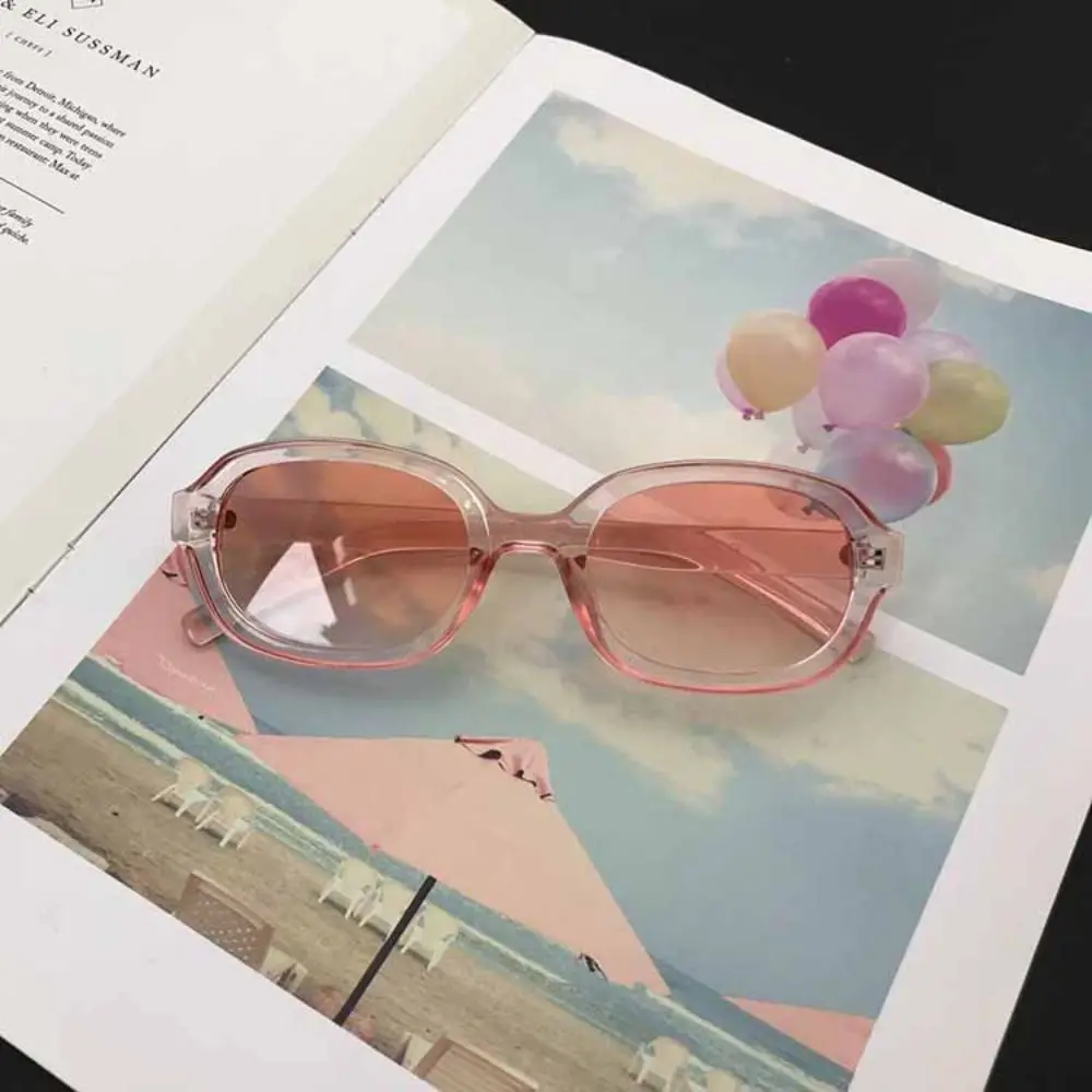 

UV400 Protection Retro Sunglasses Sun-Protective Travel Outdoor Sunglasses Eyewear Black Shades Glasses for Women Man