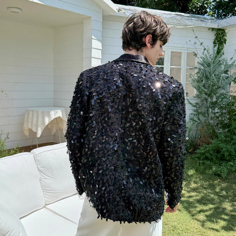 เสื้อเบลเซอร์ผู้ชายประดับเลื่อมหรูหรา รุ่นใหม่ประจำฤดูใบไม้ร่วงปี 2025 แขนยาว แฟชั่นทันสมัย แจ็คเก็ตสูทระยิบระยับ ทรงหล่อ เสื้อโค้ทตัดเย็บอย่างดี