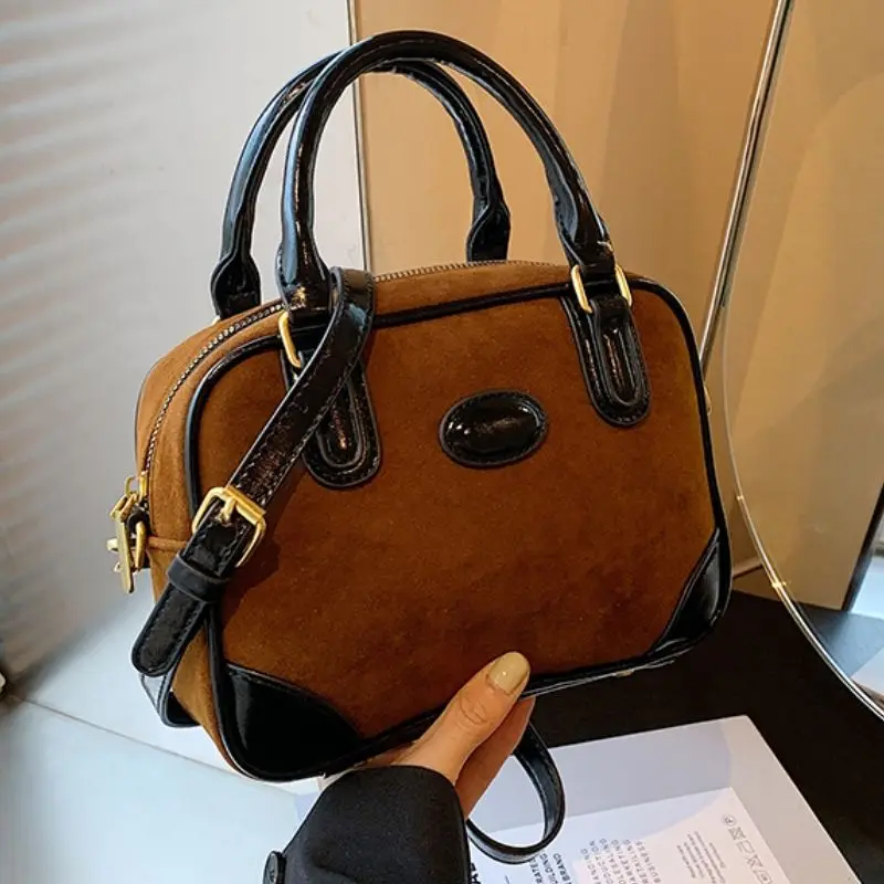

Super fire small bag women Autumn Winter package 2025 new retro all-match matte crossbody bags carrying small work handbag