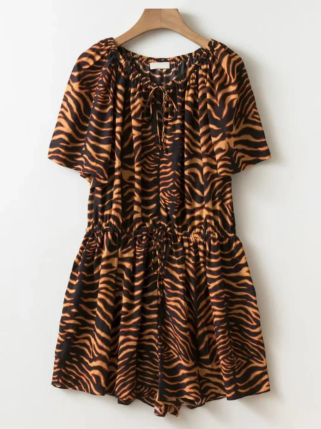 

Summer Women Fashion Jumpsuit Retro Printed Round Neck Short Sleeve Elastic Waist Casual Female Rompers