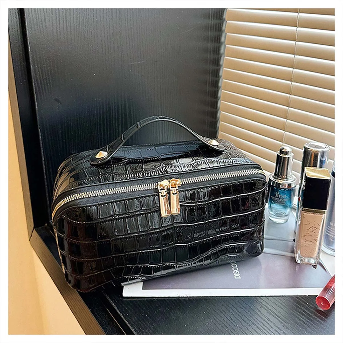 New high-end, niche, large-capacity, convenient travel toiletries bag with bark pattern, and cosmetic stone pattern storage bag