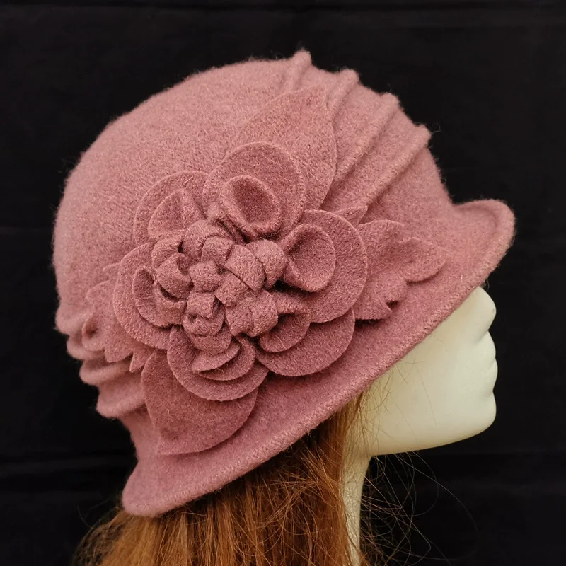 2025 New Ladies Wool Hat Mom Hat Beret Autumn Winter Warm Women's Vintage Elegant Flower Knitting Basin Cap Flat Caps